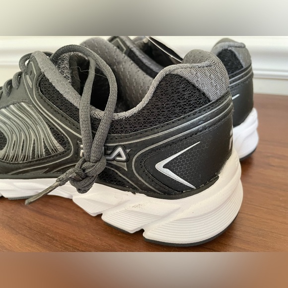 NWT Fila Memory Foam Coolmax Sneakers Men Size 10.5 - Picture 7 of 11